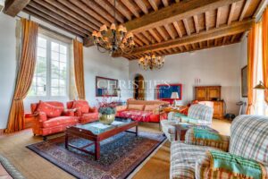 A vendre Château historique exceptionnel dans la région de Bordeaux