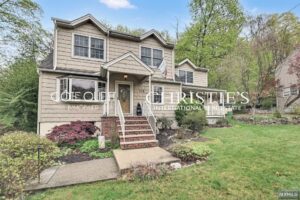 104 Skyline Lake Drive