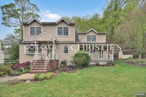 104 Skyline Lake Drive