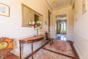 Stunning village Chateau with Pool near Saint-Émilion