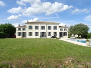 A vendre à 10 mn de Libourne, Girondine de charme dans un écrin de verdure