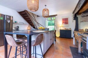 Renovated stone property with river Dordogne views