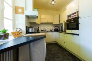 Renovated stone property with river Dordogne views