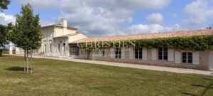 Exceptional property for sale near Libourne