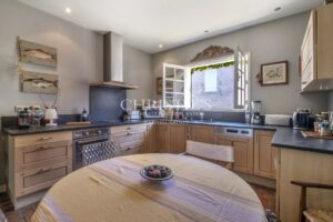 Superbe propriété de charme située entre Angoulême et Cognac