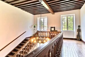 AN 18TH CENTURY CHATEAU SET IN 5 HECTARES – 35 MINUTES FROM THE BEACHES
