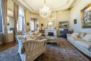 Cognac – Magnifique château avec vues panoramiques