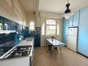 Frontline family villa. Private access Pool