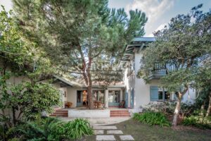 BEAUTIFUL FRONTLINE VILLA