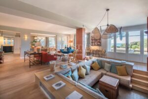 BEAUTIFUL FRONTLINE VILLA
