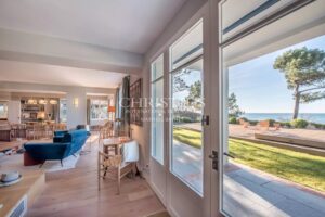 BEAUTIFUL FRONTLINE VILLA