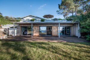 BEAUTIFUL FRONTLINE VILLA
