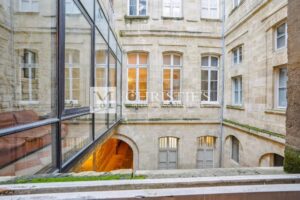 Apartment Bordeaux - "Quai des Chartrons"