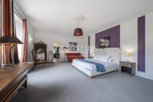 ANGOULEME – MAGNIFIQUE PROPRIETE DANS UN CADRE UNIQUE