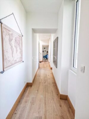 Remarquable Manoir avec maison d'amis, piscine et jacuzzi, 15 hectares de terrain, proche d'AGEN