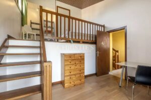 La rochelle lagord jardin piscine calme gare aéroport architecte