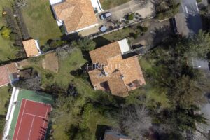La rochelle lagord jardin piscine calme gare aéroport architecte