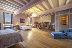 château hectares mer plage rénové domaine étang forêt dépendances hôtel