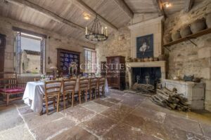 château hectares mer plage rénové domaine étang forêt dépendances hôtel