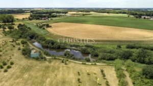 château hectares mer plage rénové domaine étang forêt dépendances hôtel