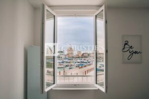 Charming Harbor View Apartment in La Rochelle
