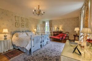 Chambre Lustre Parquet