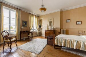 Magnificent mansion with breathtaking views over the Dordogne