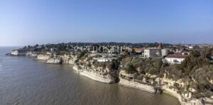 royan meschers vue mer jardin atypique calme lumineux terrasse