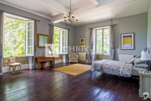 A vendre, magnifique château avec 4 gîtes et piscines près d'Eymet