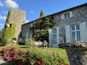 30 minutes de Saint Emilion, beau Manoir avec 5 chambres