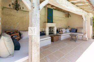 Exclusive sale: Beautiful renovated 18th-century farmhouse with swimming pool in the Périgord vert