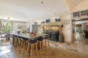 Deux-sévres – Magnificent castle for sale