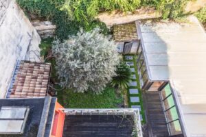 Elegant Family Residence with Garden and Covered Pool in the Prestigious Jardin Public Area of Bordeaux