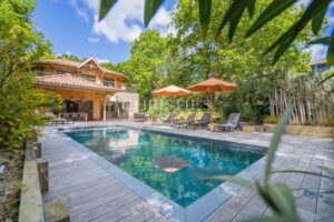 100% Bassin spirit for this villa near the beach