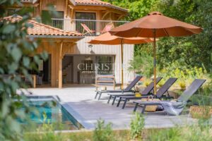 100% Bassin spirit for this villa near the beach