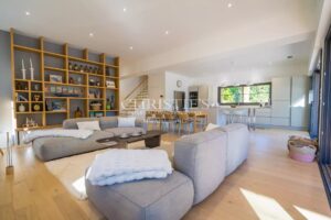 100% Bassin spirit for this villa near the beach