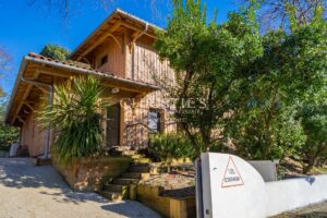 100% Bassin spirit for this villa near the beach