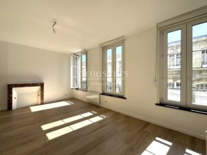 Immeuble de rapport de 7 appartements et cour privative, La Rochelle