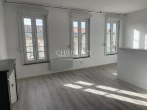Immeuble de rapport de 7 appartements et cour privative, La Rochelle