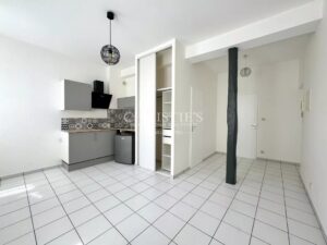 Immeuble de rapport de 7 appartements et cour privative, La Rochelle