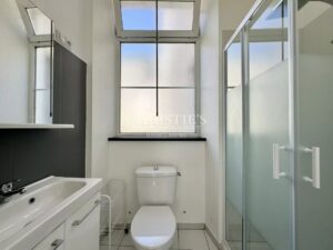 Immeuble de rapport de 7 appartements et cour privative, La Rochelle