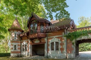 Vente d'un exceptionnel château du 19ème siècle à proximité de Cognac
