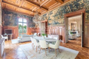 Vente d'un exceptionnel château du 19ème siècle à proximité de Cognac