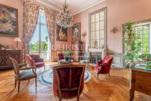 Vente d'un exceptionnel château du 19ème siècle à proximité de Cognac