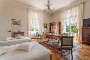 Vente d'un exceptionnel château du 19ème siècle à proximité de Cognac