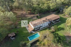 Near Villandrault - Beautiful renovated country home