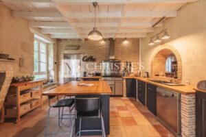 Near Villandrault - Beautiful renovated country home