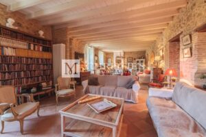 Near Villandrault - Beautiful renovated country home