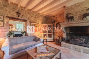 Near Villandrault - Beautiful renovated country home