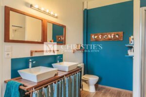 Near Villandrault - Beautiful renovated country home